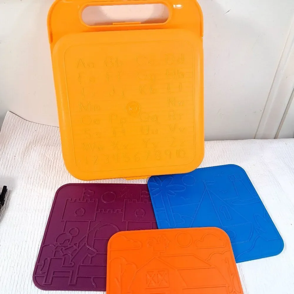 Vintage Tupperware TupperToys‎ Art Set Rubbing Plates with Carry Case lunchbox